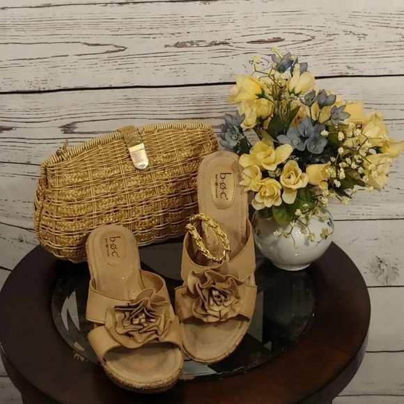 b.o.c. Shoes - Women's Wedg Shoes. By b.o.c.